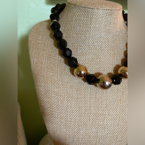 Glamorous sparkly faceted black and gold bead necklace - Picture 3 of 5
